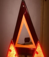 مثلث طوارئ المرور ومعاه مثلثين صغيرين جديد