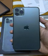 iphone 11 pro max 256g بالعلبه اصلي بدون عيوب للبيع السريع